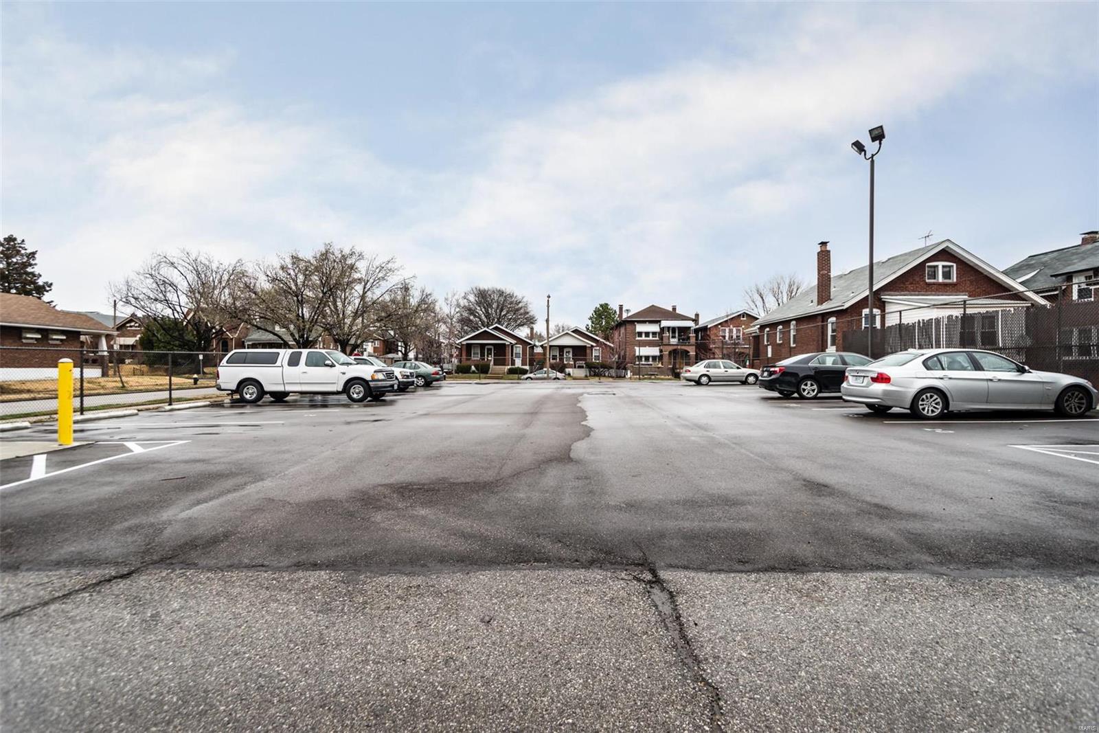 City/St Louis - Residential Income