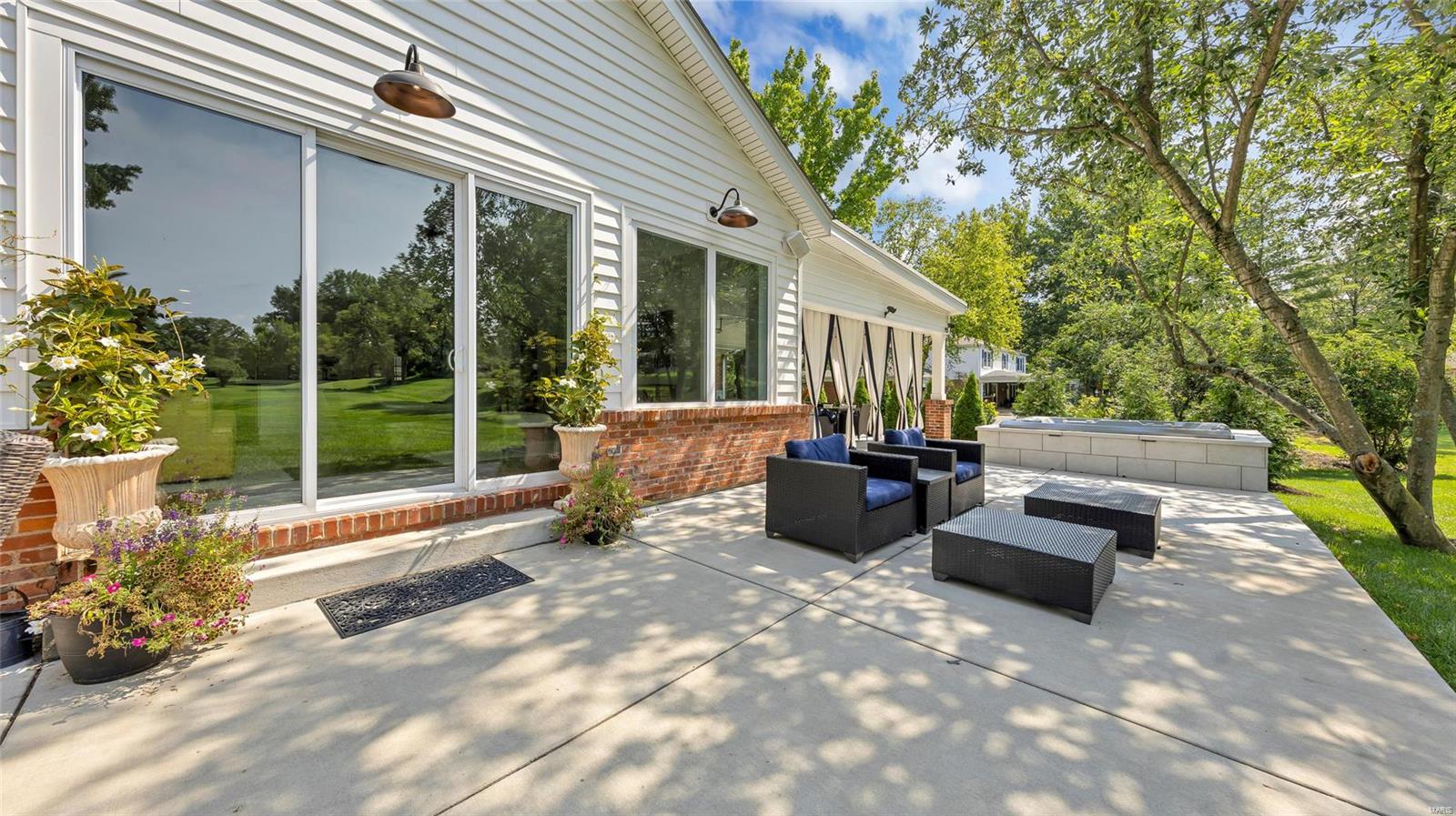 Westhampton 1 - Residential