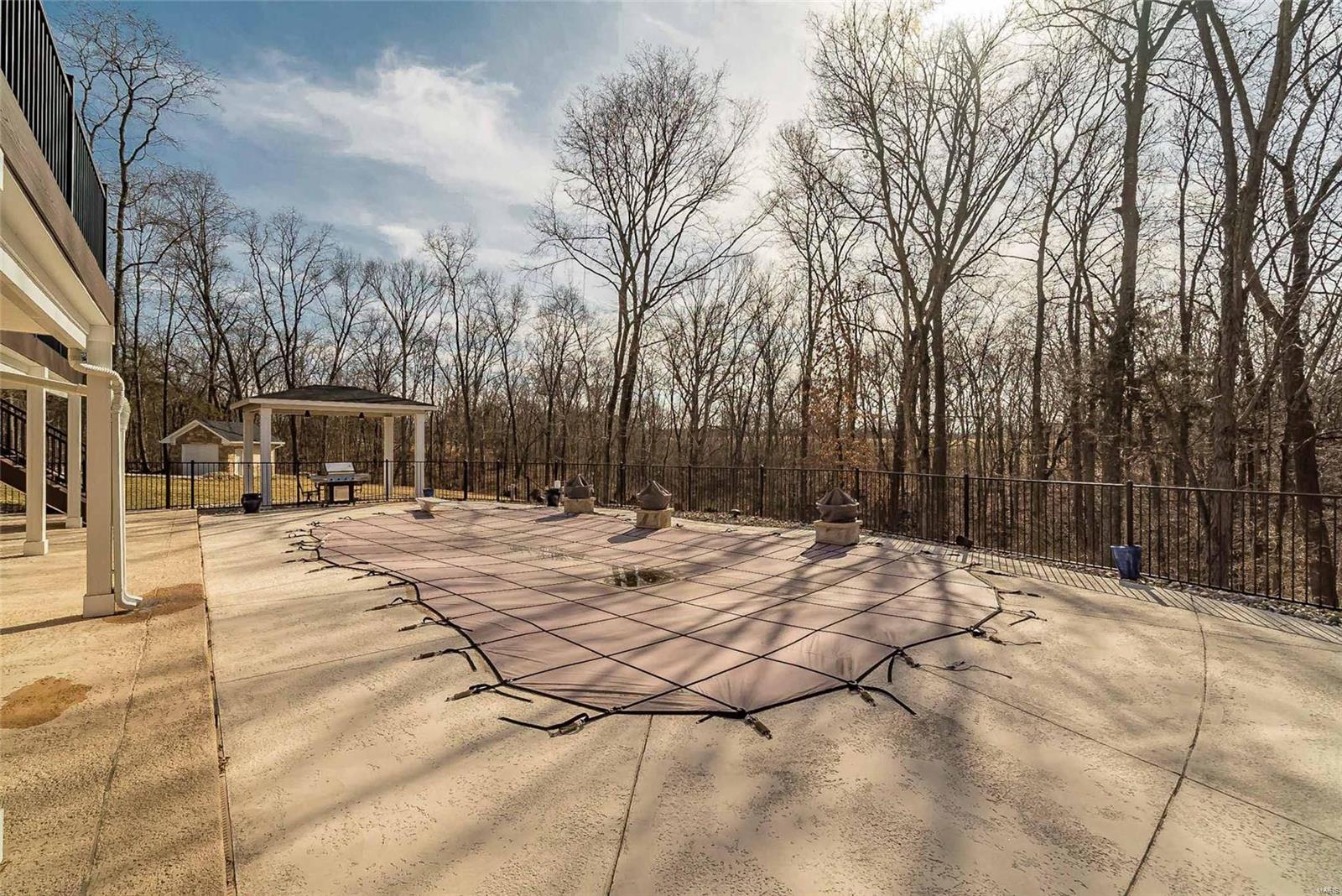 Lsl The Estate - Residential