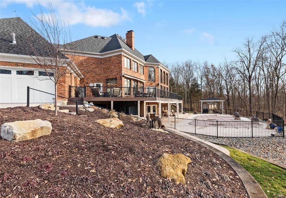 Lsl The Estate - Residential