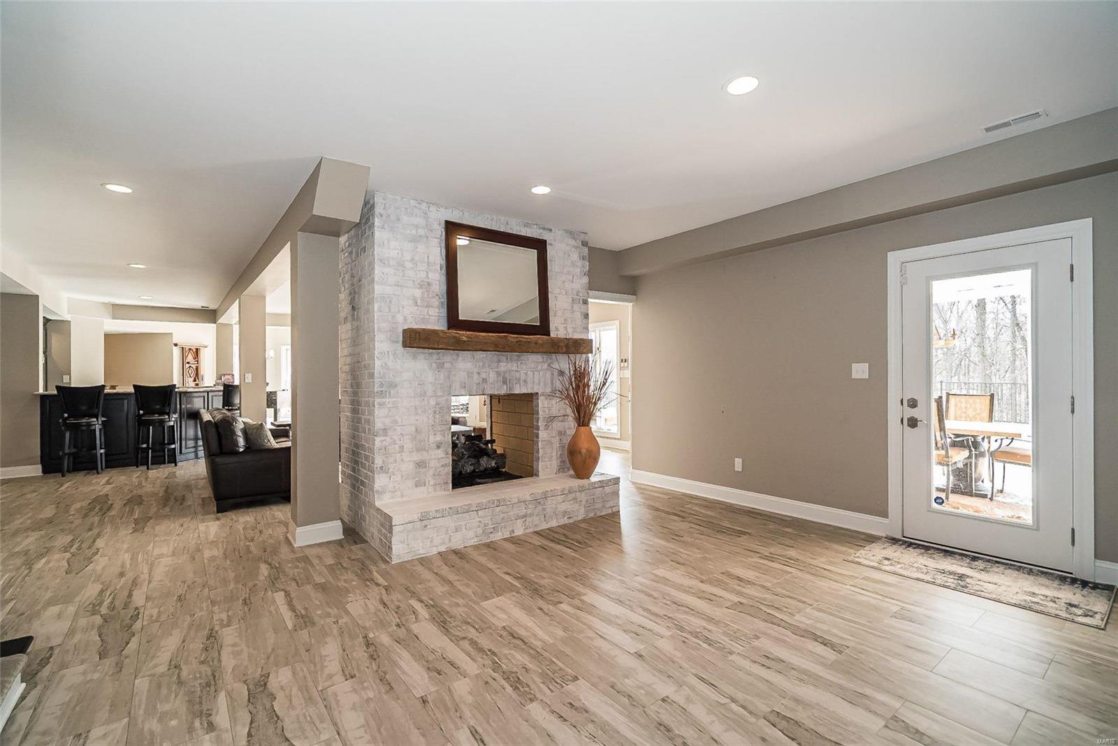 Lsl The Estate - Residential