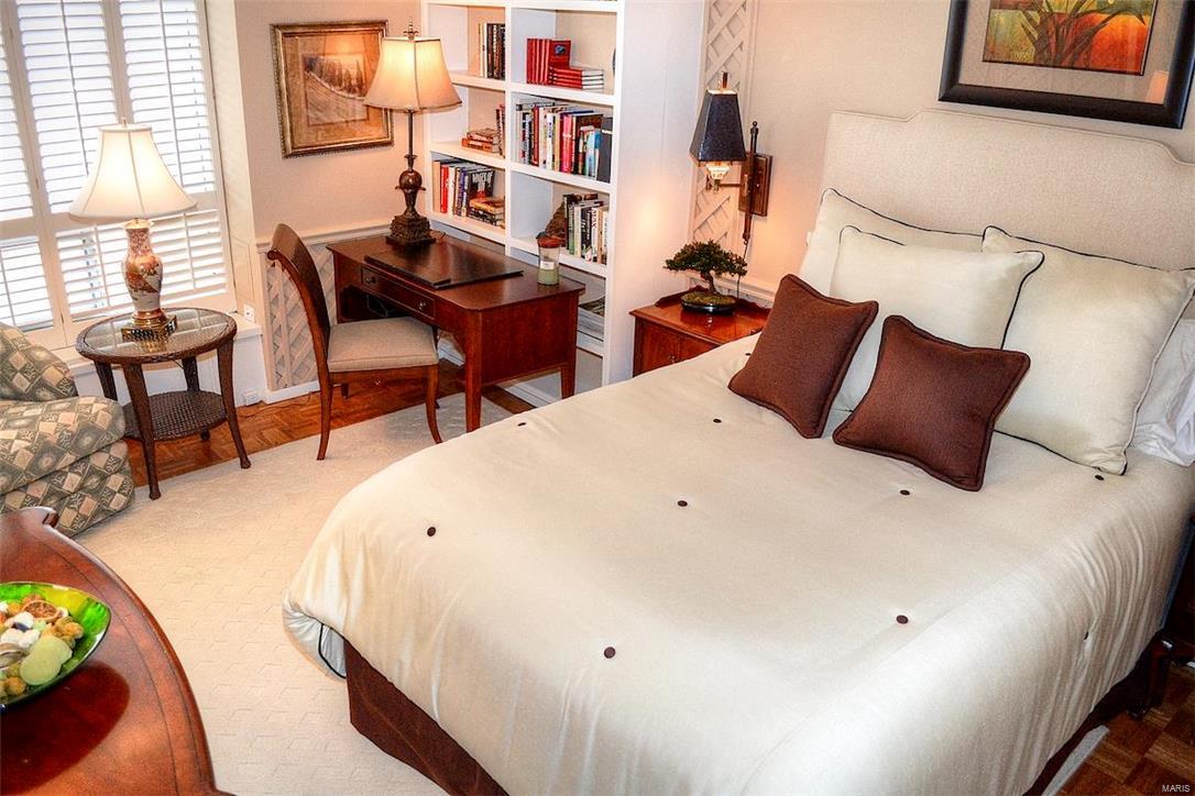 Lindell Terrace - Residential