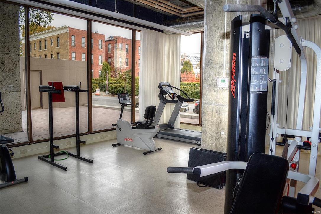 Lindell Terrace - Residential