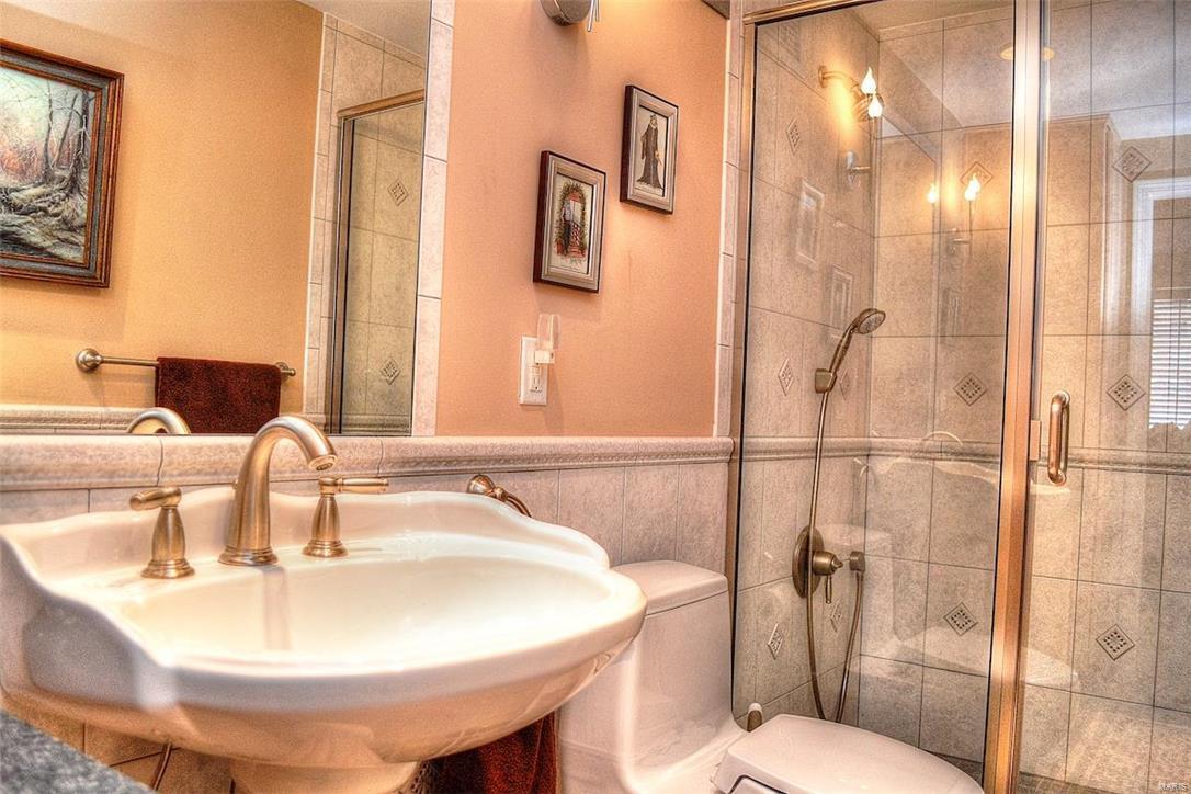 Lindell Terrace - Residential