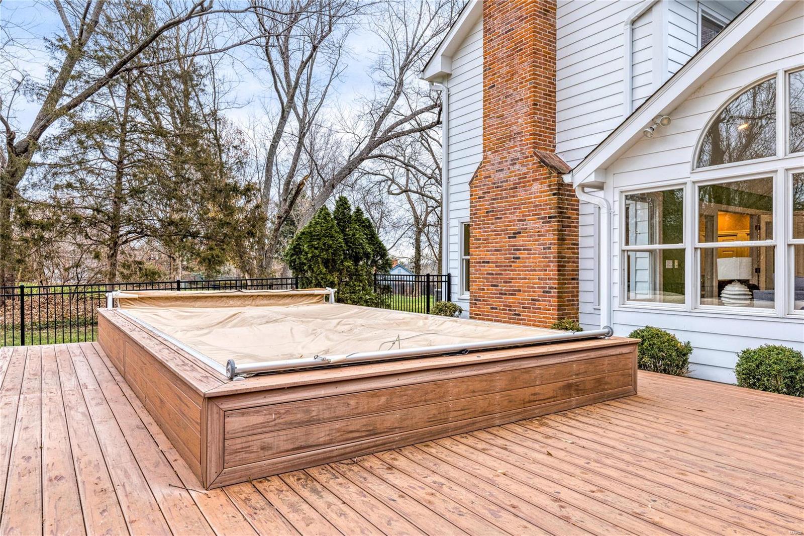 Cheshire Farm - Residential