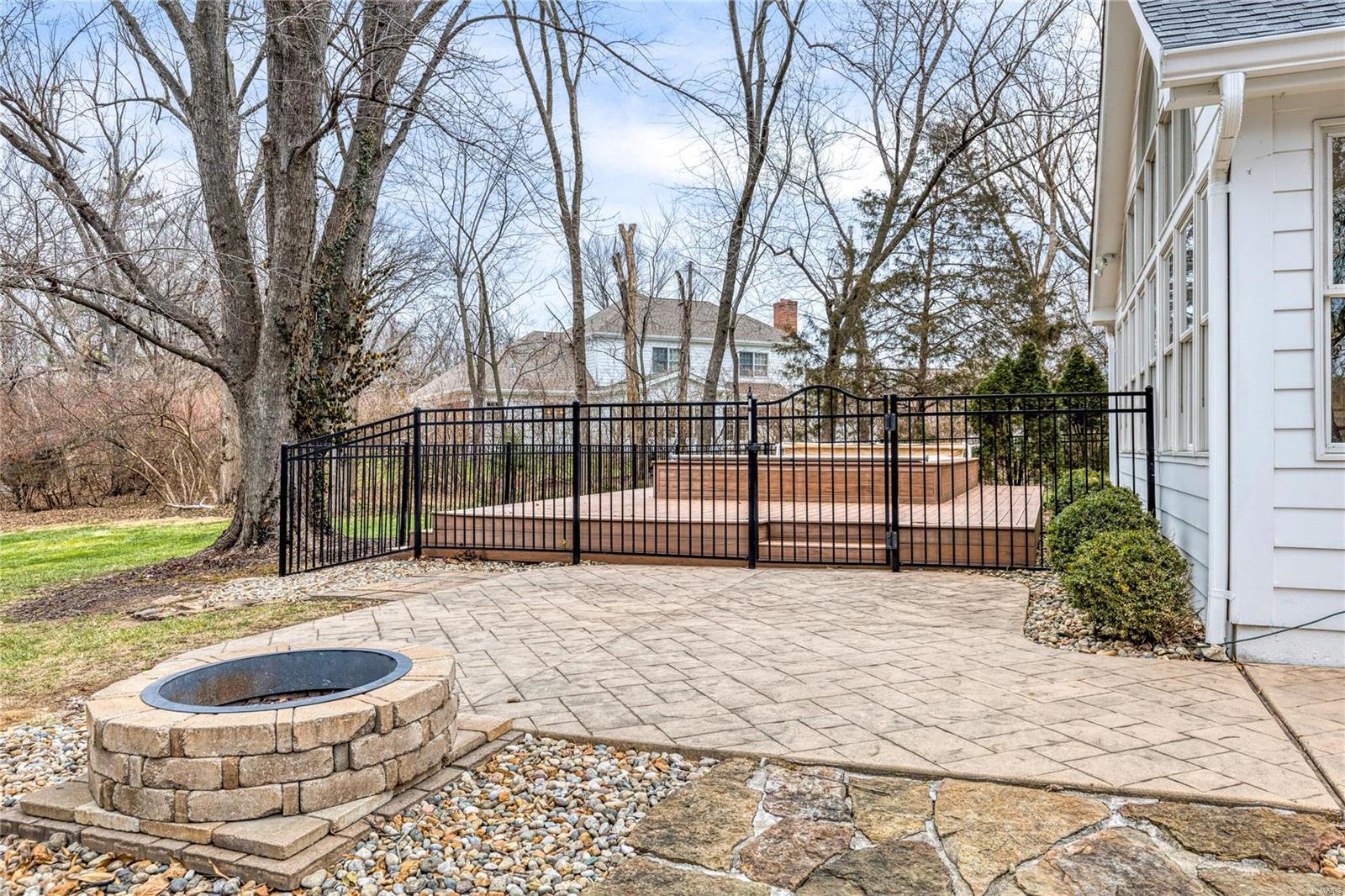 Cheshire Farm - Residential