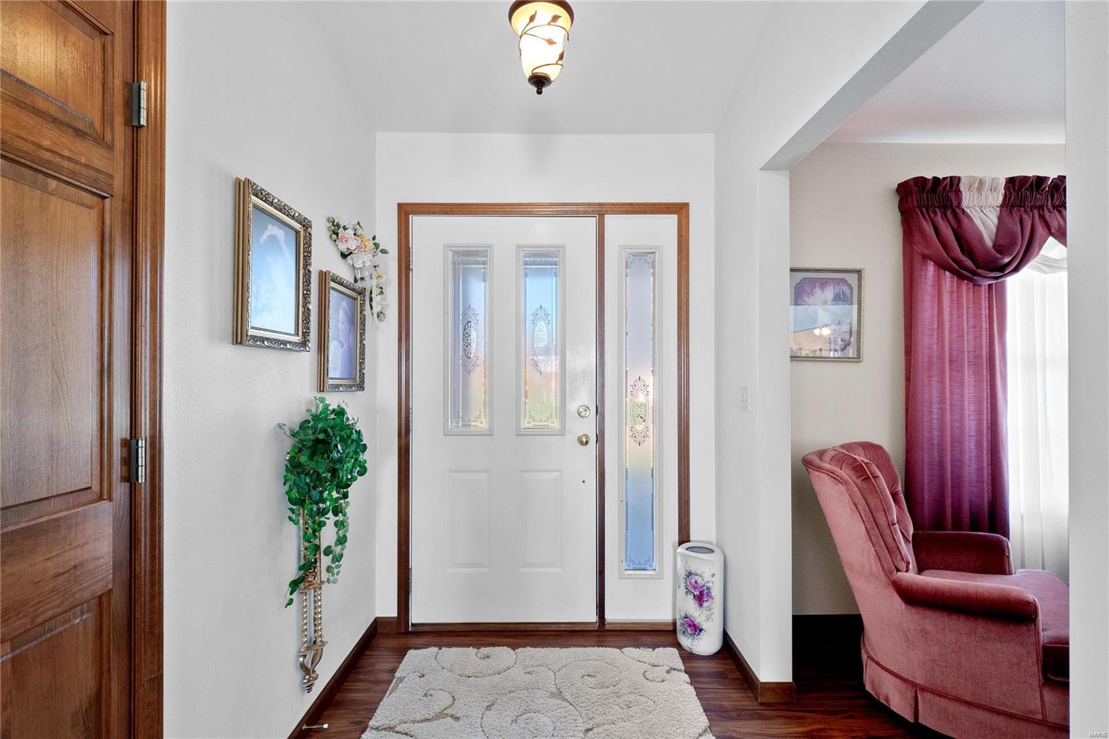 Waterloo, Illinois 62298, United States, 3 Bedrooms Bedrooms, ,3 BathroomsBathrooms,Residential,Pending,26307