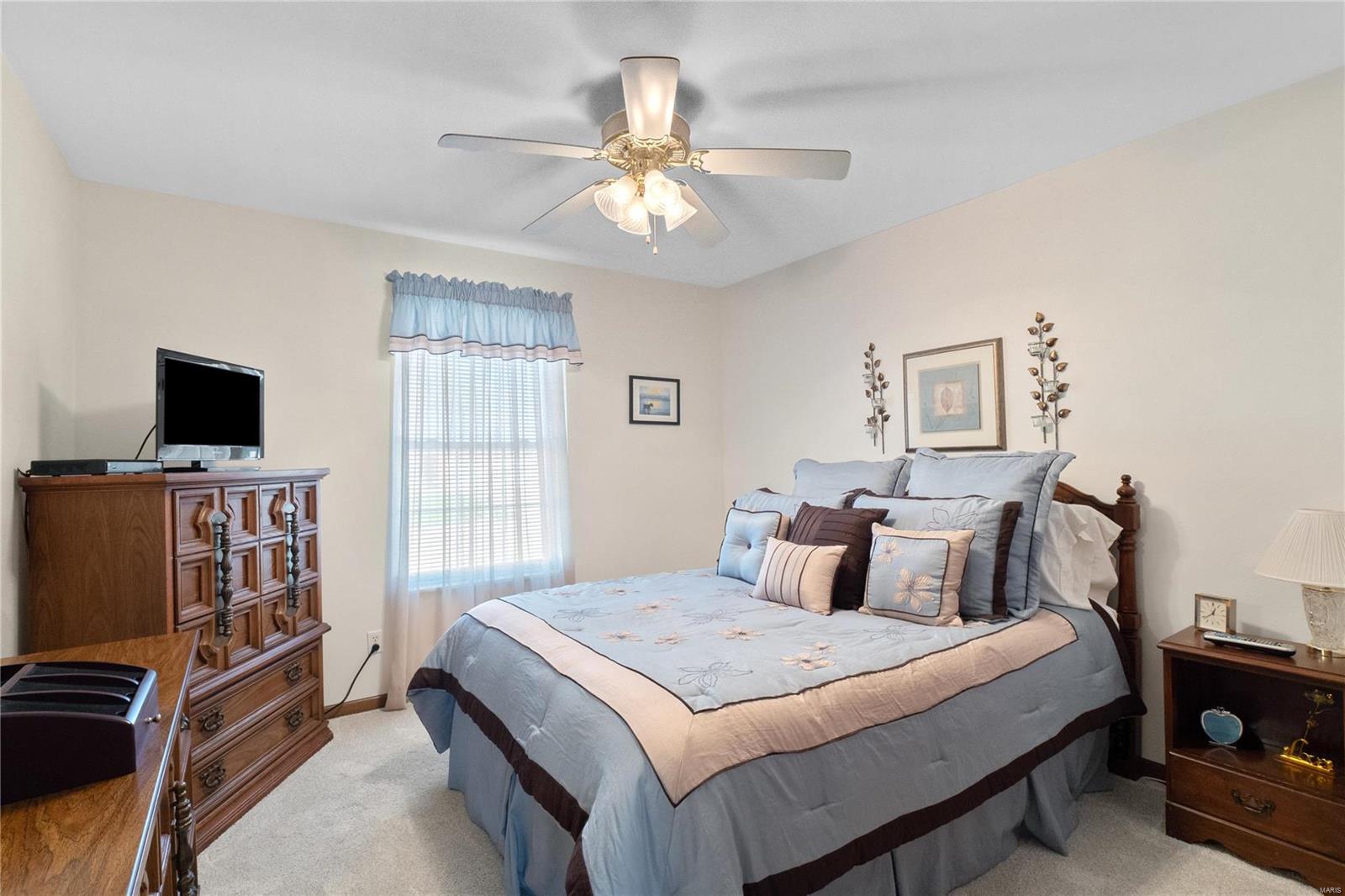 Waterloo, Illinois 62298, United States, 3 Bedrooms Bedrooms, ,3 BathroomsBathrooms,Residential,Pending,26307