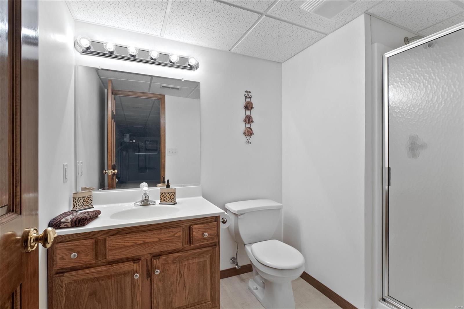 Waterloo, Illinois 62298, United States, 3 Bedrooms Bedrooms, ,3 BathroomsBathrooms,Residential,Pending,26307