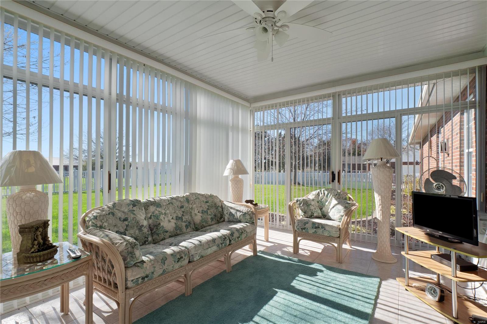 Waterloo, Illinois 62298, United States, 3 Bedrooms Bedrooms, ,3 BathroomsBathrooms,Residential,Pending,26307