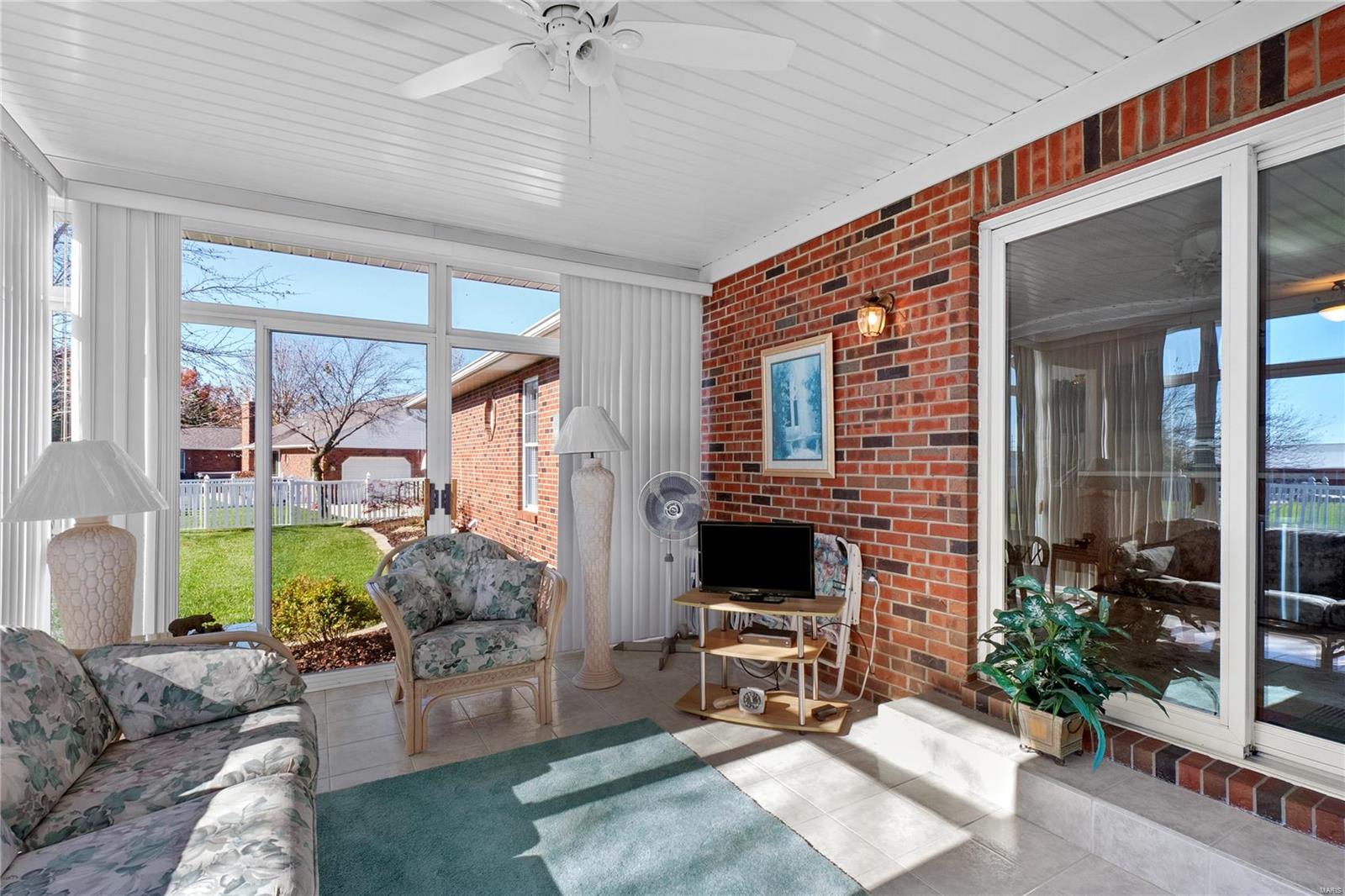 Waterloo, Illinois 62298, United States, 3 Bedrooms Bedrooms, ,3 BathroomsBathrooms,Residential,Pending,26307