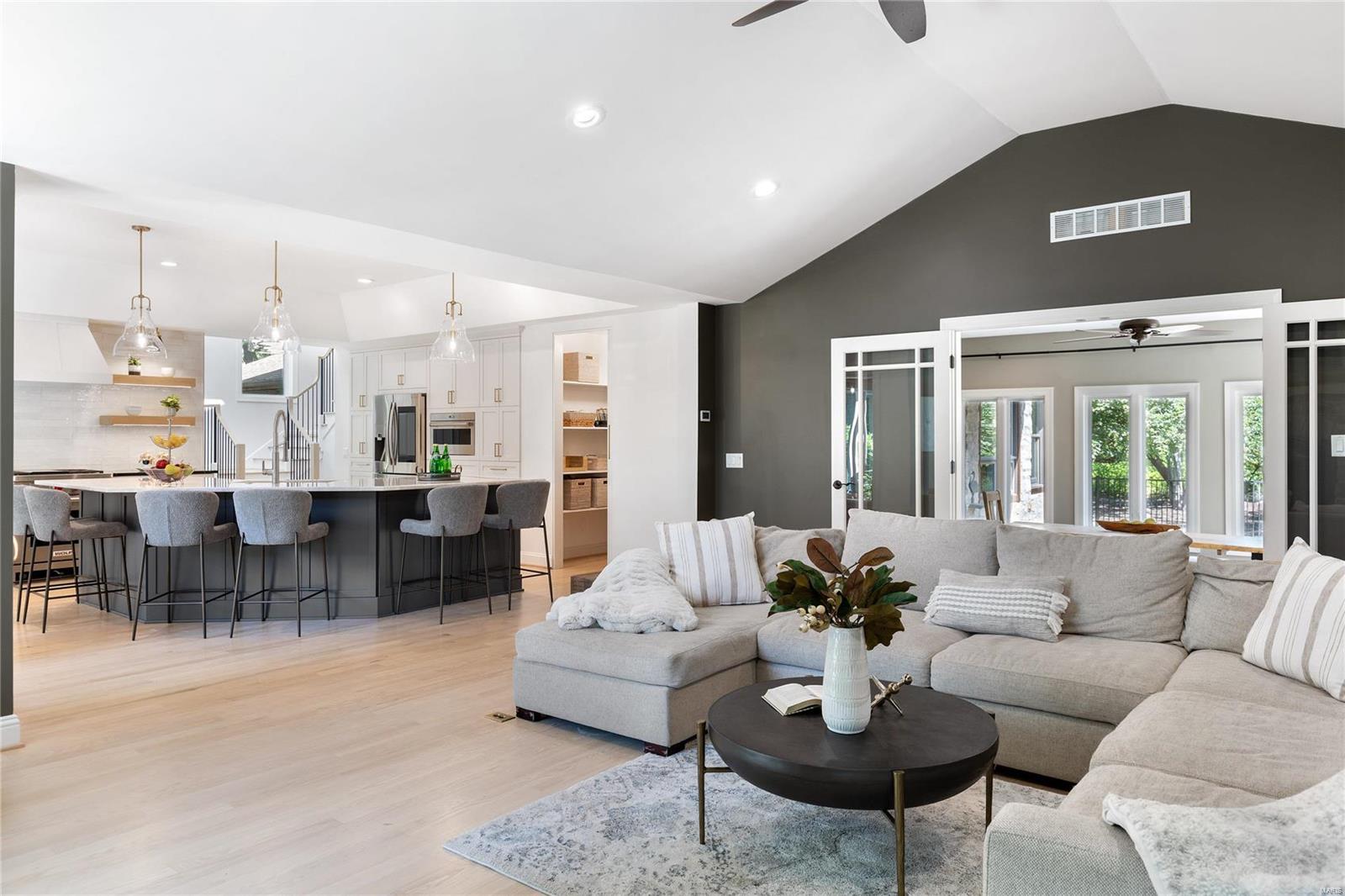 Huntington Lane - Residential