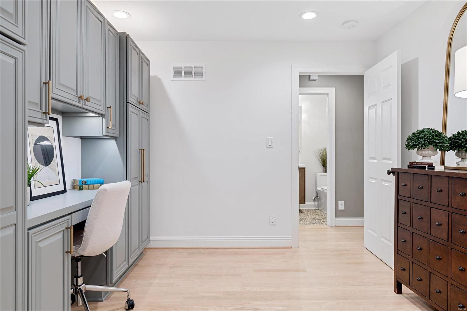 Huntington Lane - Residential