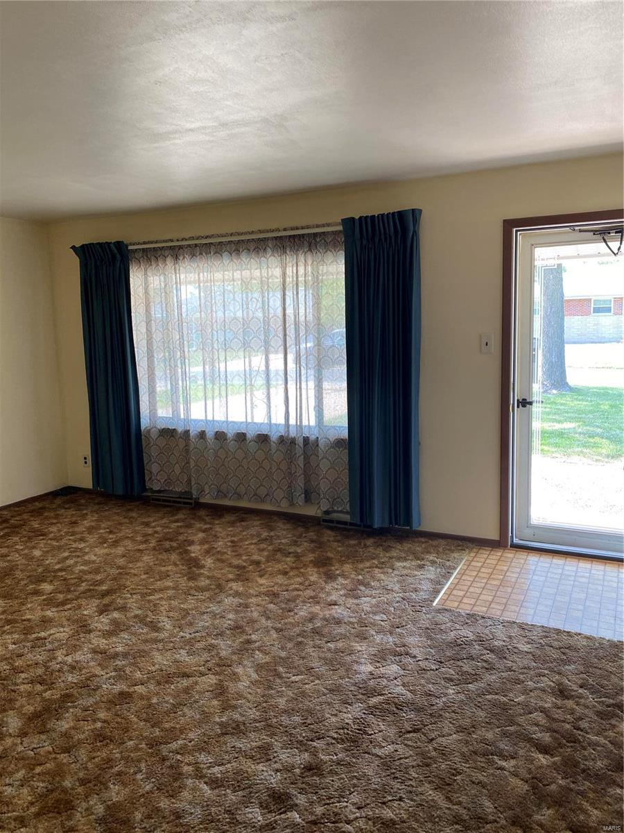 Emilou - Residential