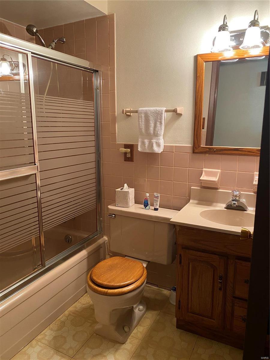 Emilou - Residential