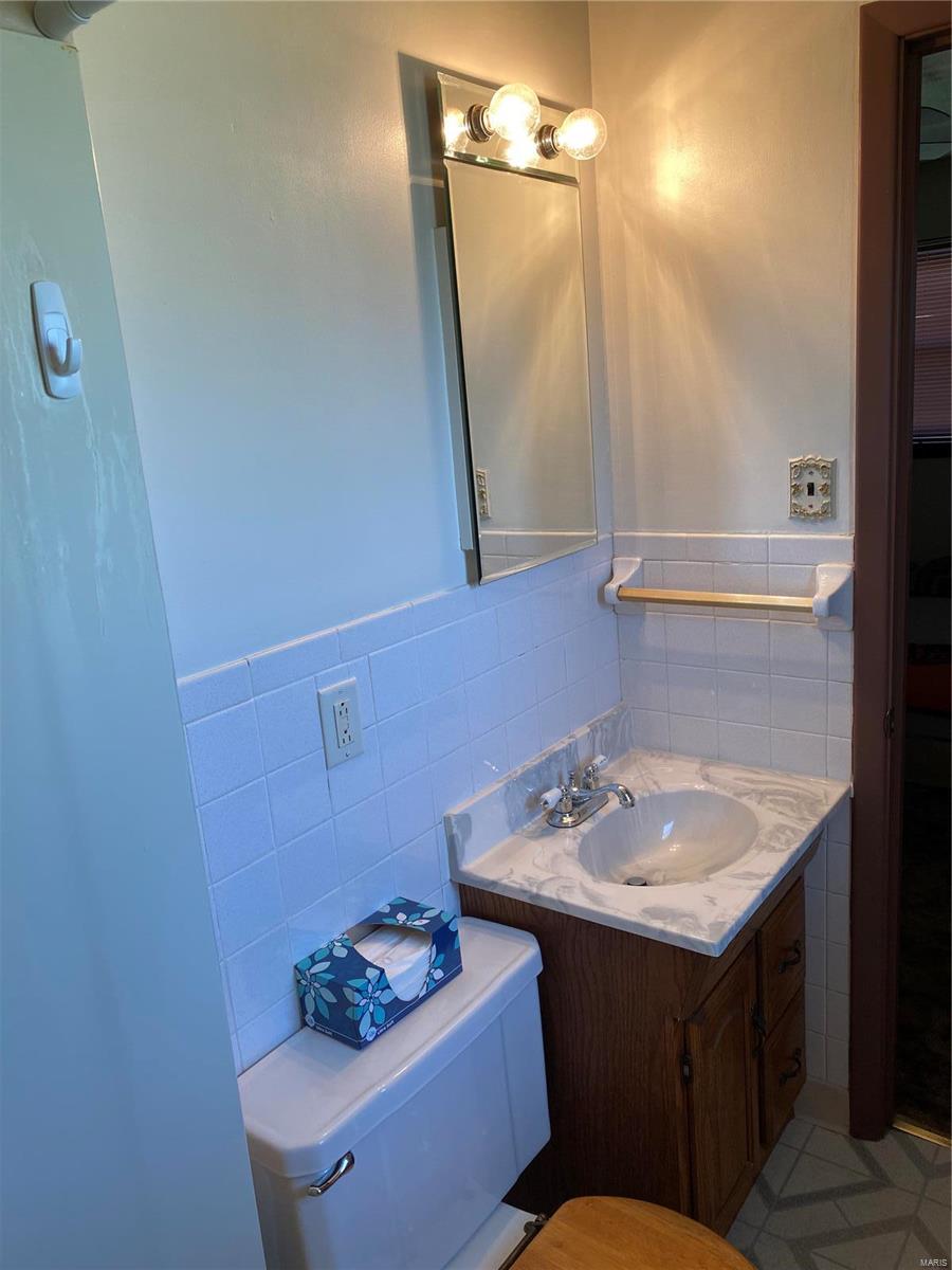 Emilou - Residential