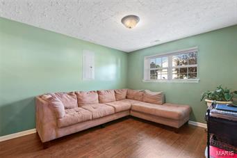 Valley Oaks 02 - Residential