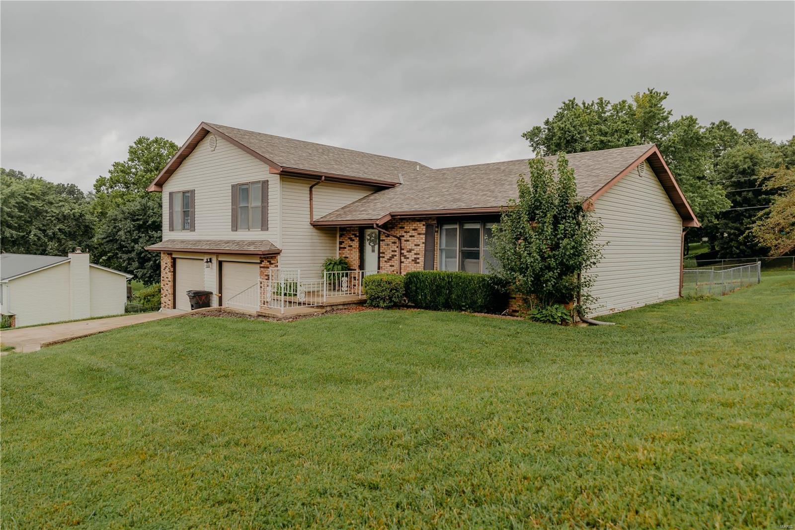 View Waynesville, MO 65583 house