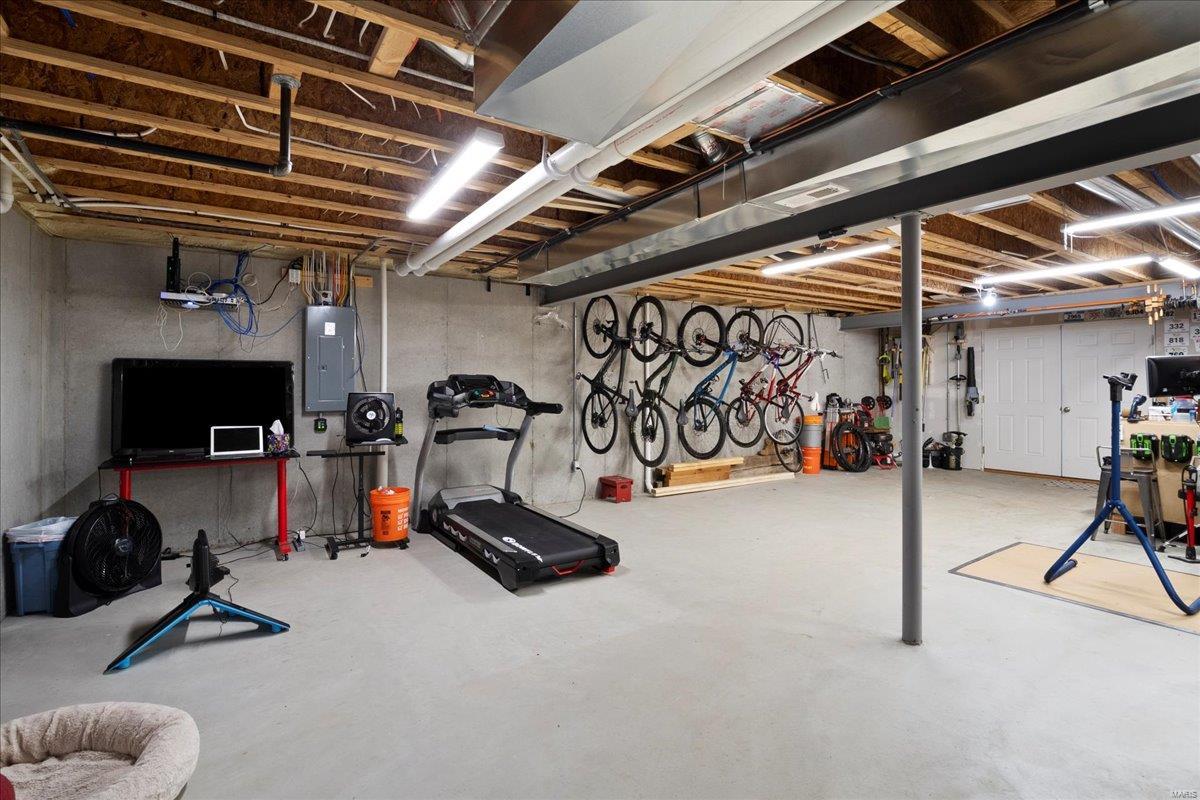 Wildwood, Missouri 63011, United States, 4 Bedrooms Bedrooms, ,5 BathroomsBathrooms,Residential,Pending,89708