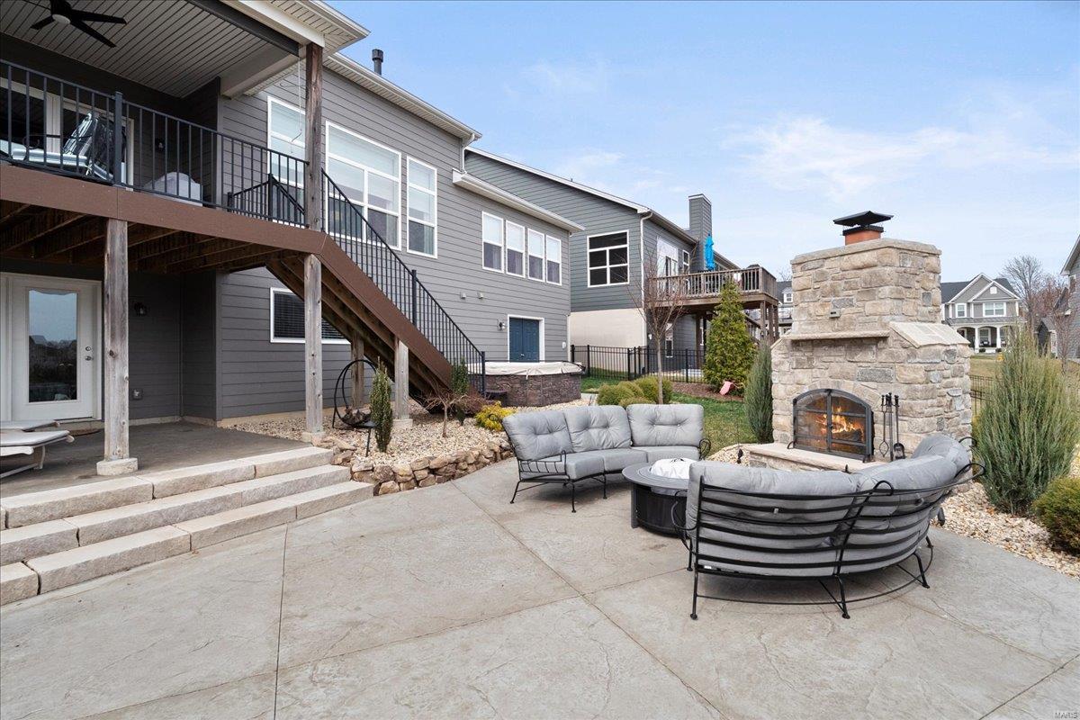 Wildwood, Missouri 63011, United States, 4 Bedrooms Bedrooms, ,5 BathroomsBathrooms,Residential,Pending,89708