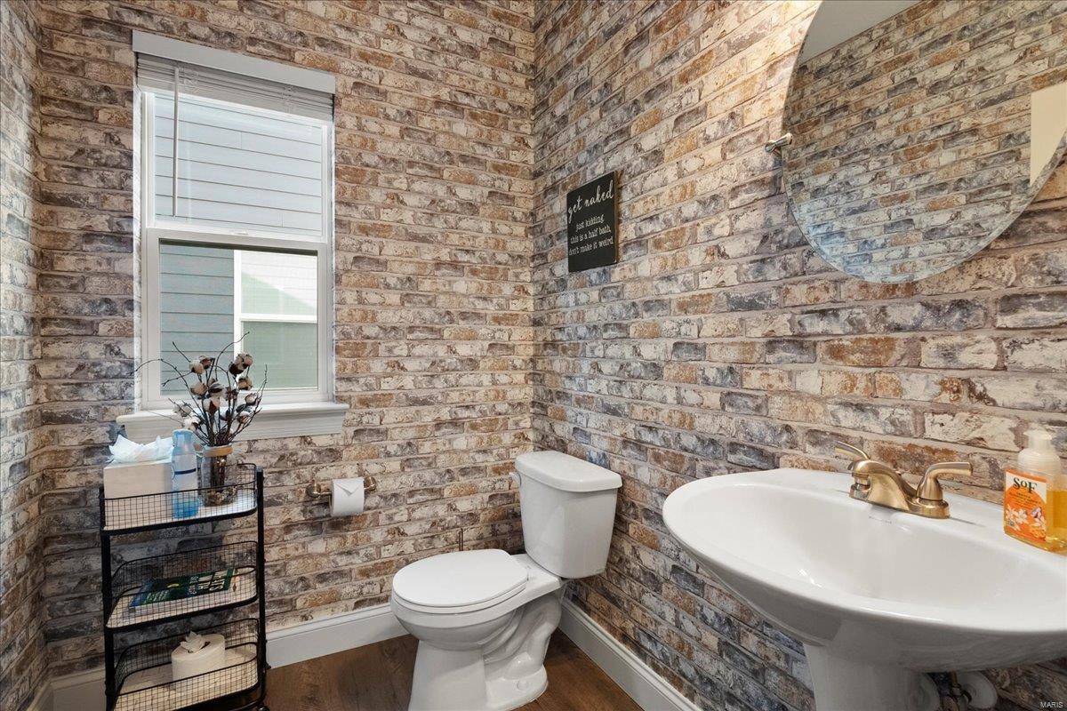 Wildwood, Missouri 63011, United States, 4 Bedrooms Bedrooms, ,5 BathroomsBathrooms,Residential,Pending,89708