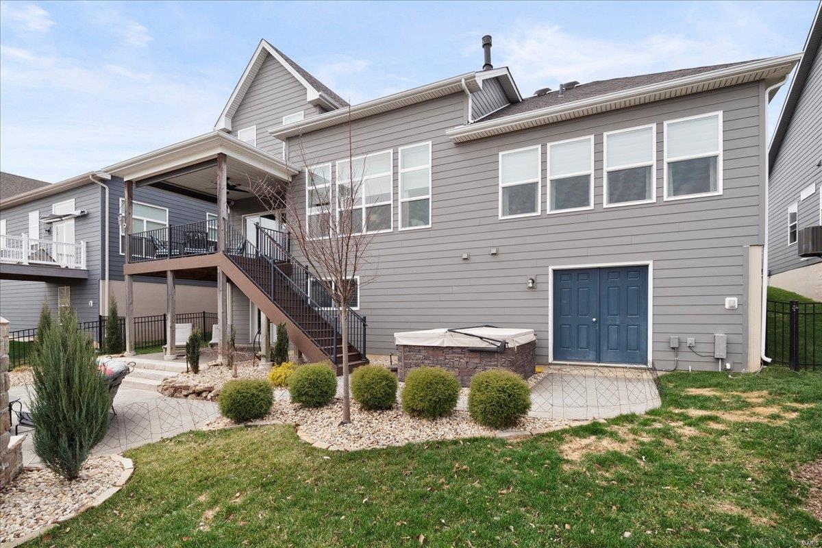 Wildwood, Missouri 63011, United States, 4 Bedrooms Bedrooms, ,5 BathroomsBathrooms,Residential,Pending,89708