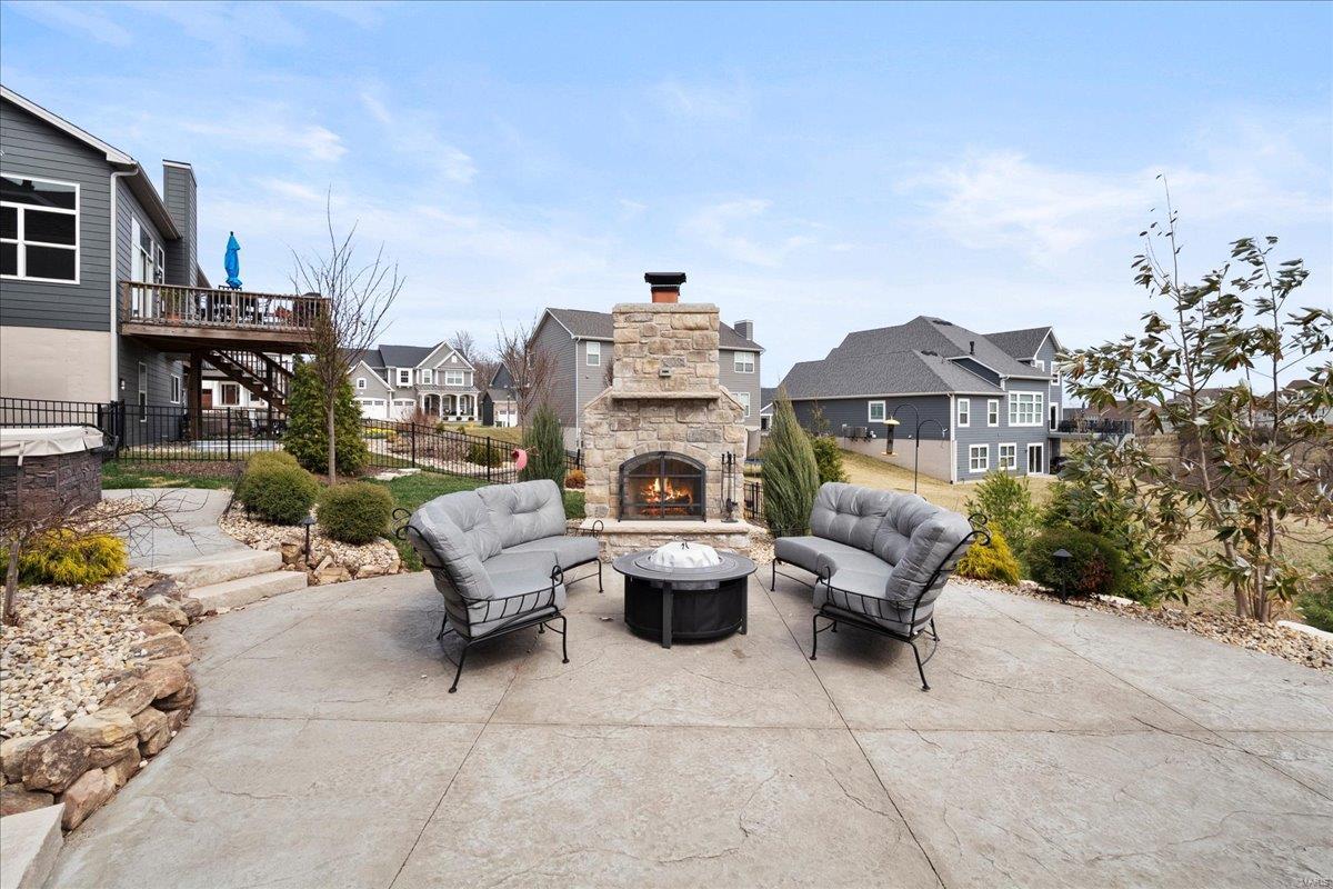 Wildwood, Missouri 63011, United States, 4 Bedrooms Bedrooms, ,5 BathroomsBathrooms,Residential,Pending,89708