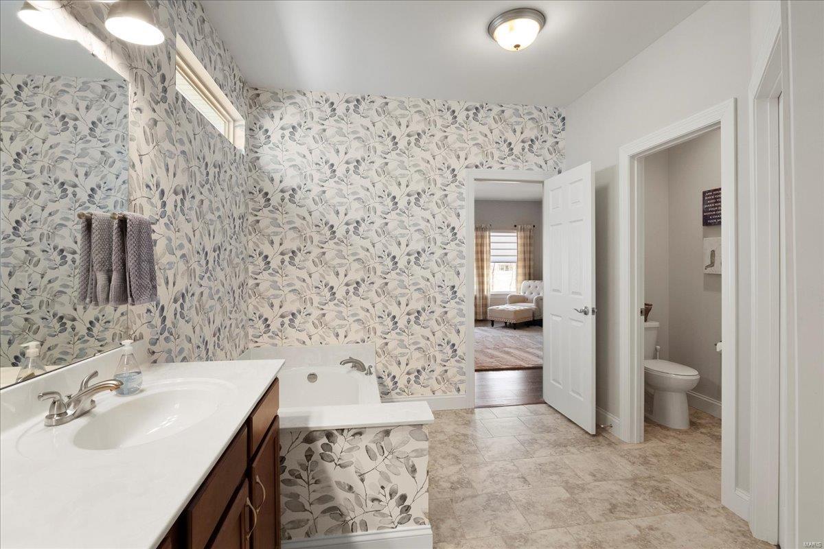 Wildwood, Missouri 63011, United States, 4 Bedrooms Bedrooms, ,5 BathroomsBathrooms,Residential,Pending,89708