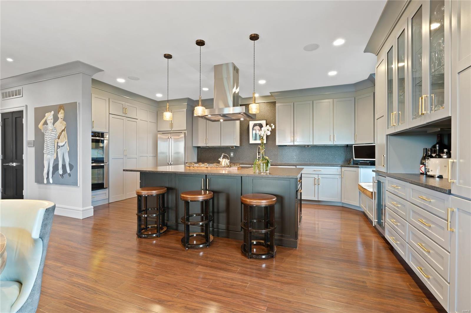 Eight- One- Six South Hanley Condominuim - Residential