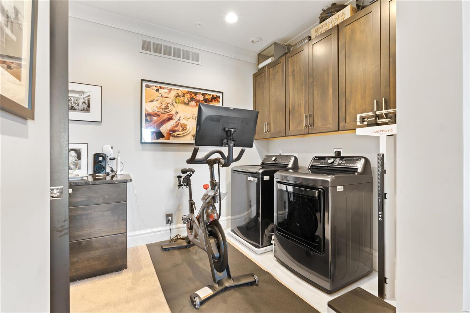 Eight- One- Six South Hanley Condominuim - Residential