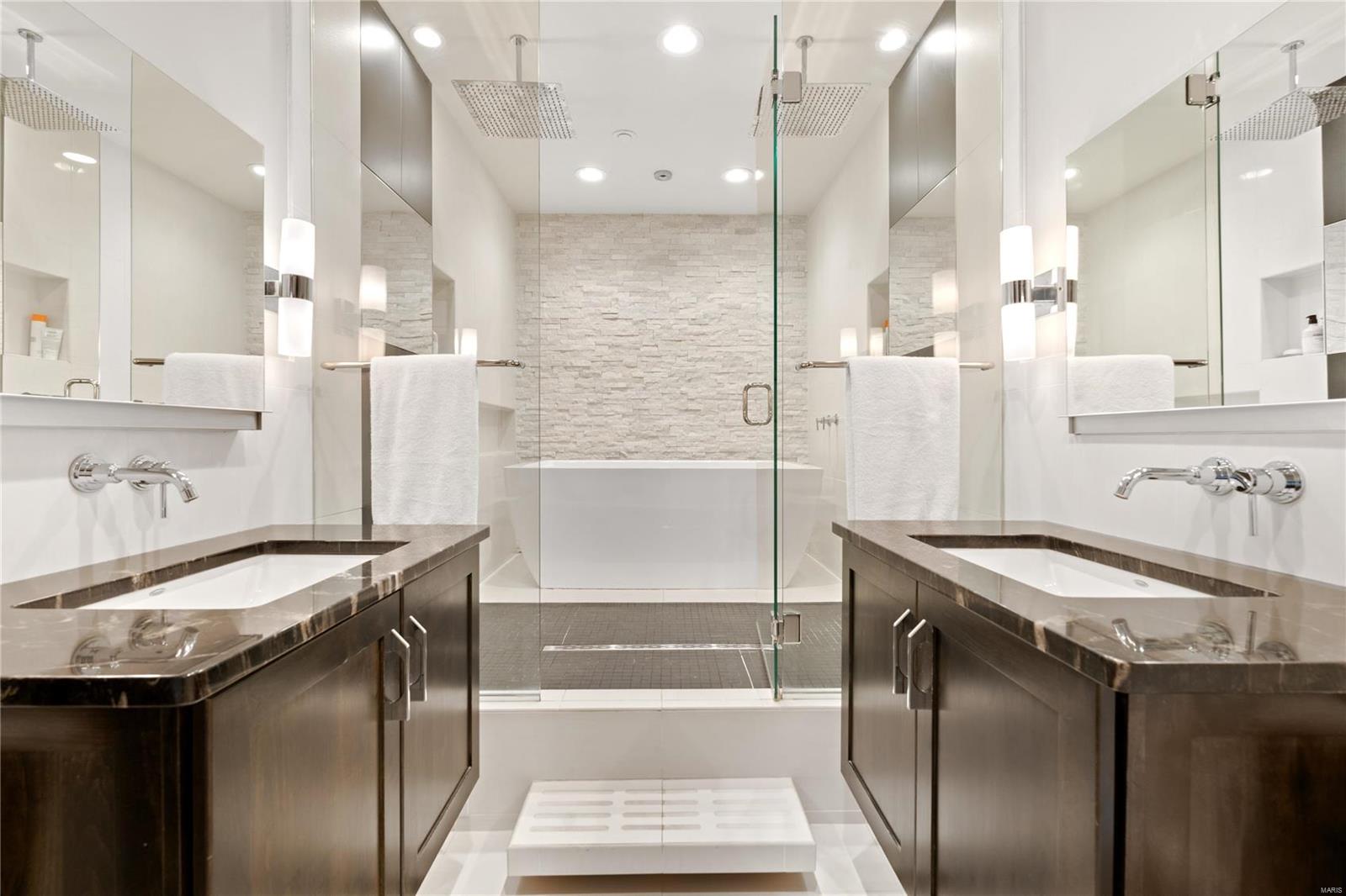 Eight- One- Six South Hanley Condominuim - Residential