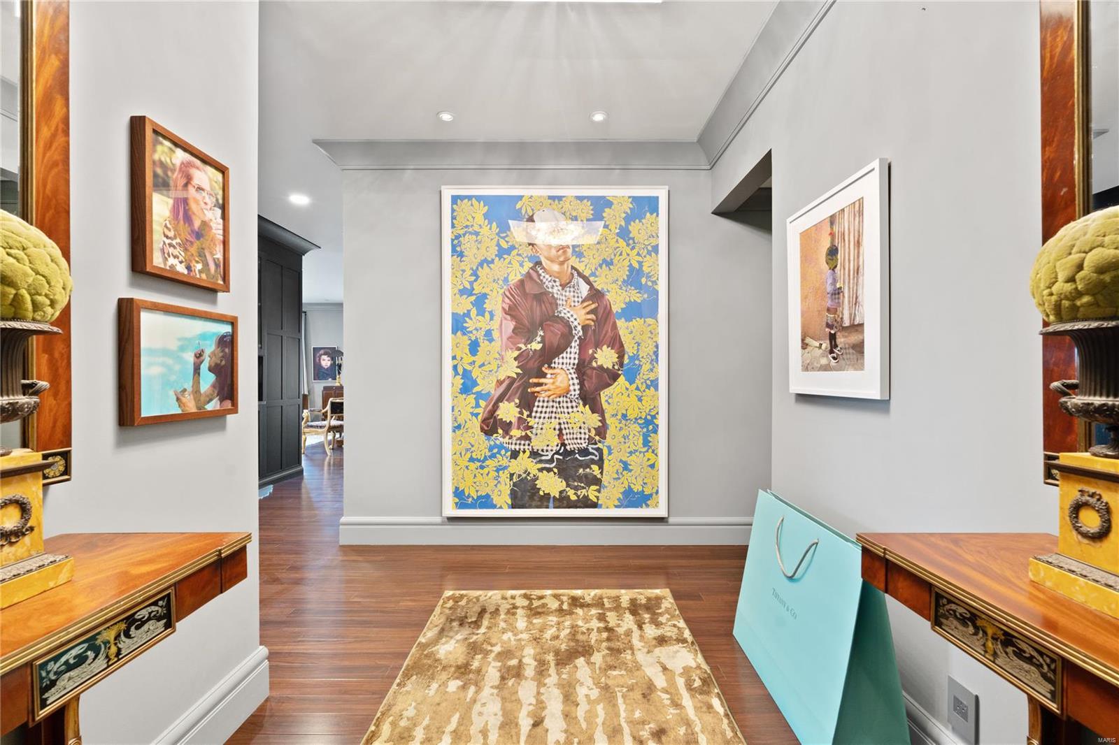 Eight- One- Six South Hanley Condominuim - Residential