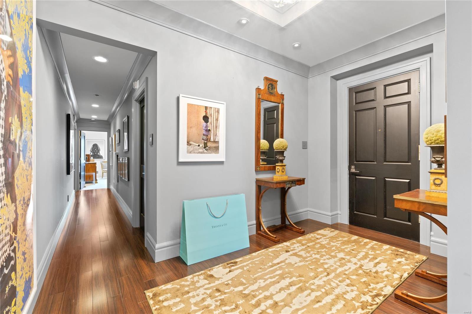 Eight- One- Six South Hanley Condominuim - Residential