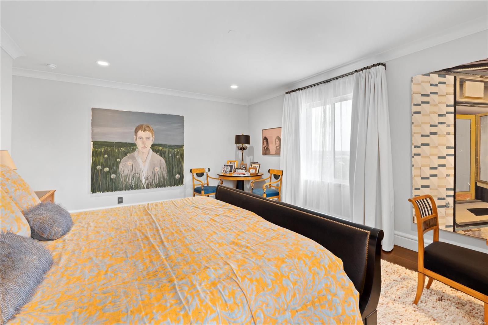 Eight- One- Six South Hanley Condominuim - Residential