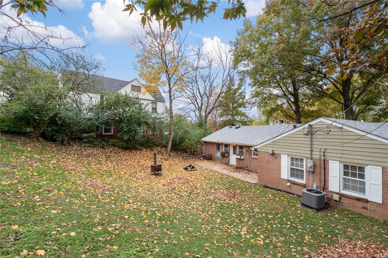 Ferguson, Missouri 63135, United States, 2 Bedrooms Bedrooms, ,1 BathroomBathrooms,Residential,Pending,34424