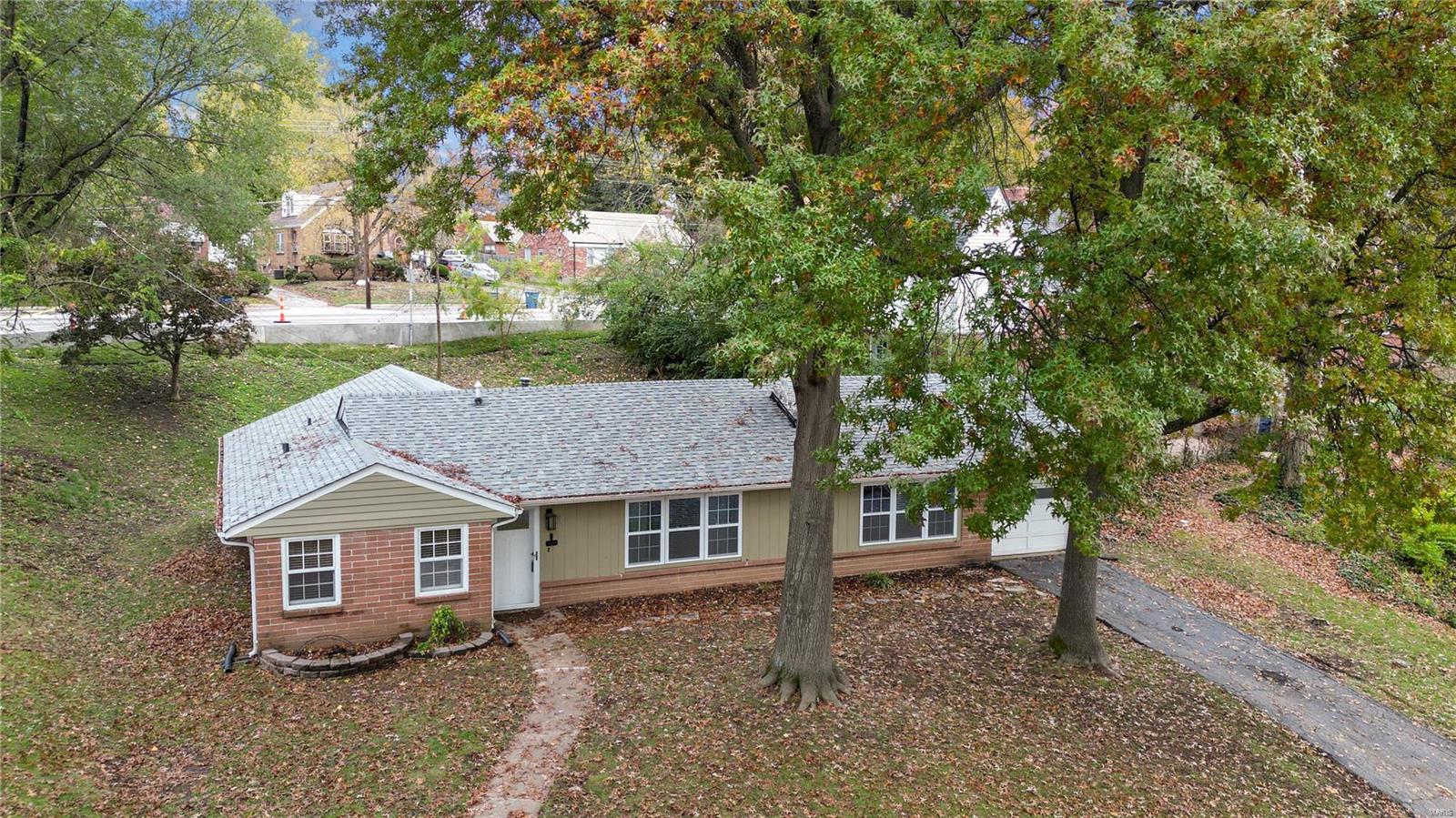 Ferguson, Missouri 63135, United States, 2 Bedrooms Bedrooms, ,1 BathroomBathrooms,Residential,Pending,34424