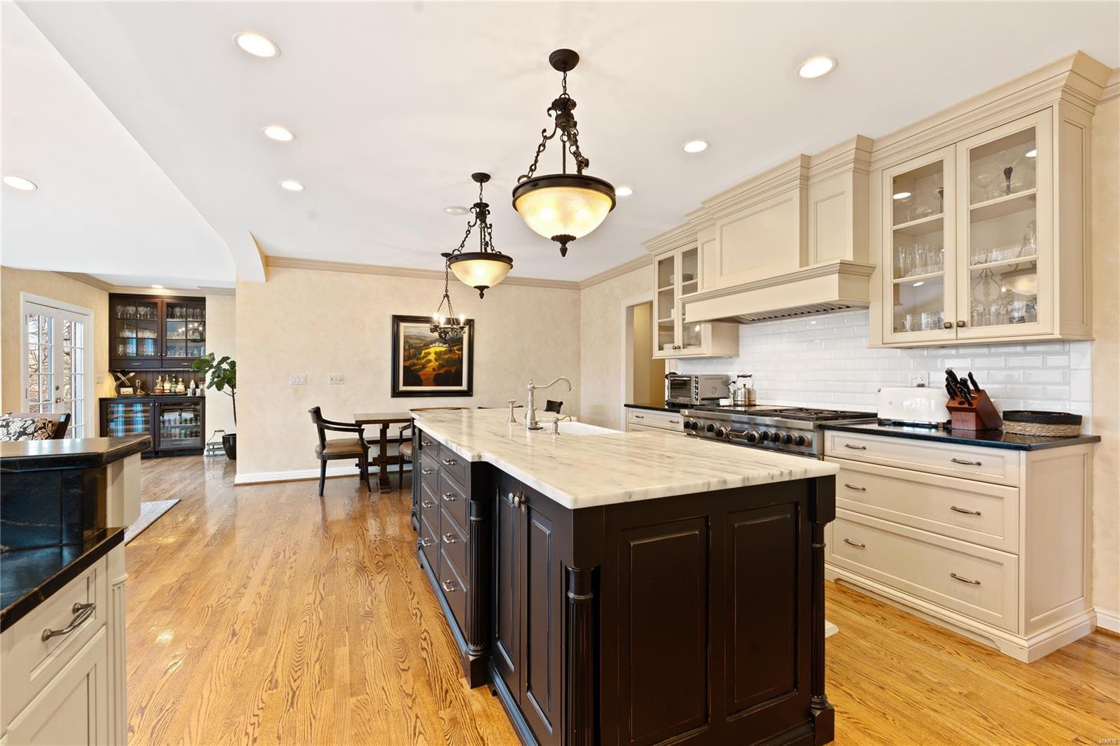 Bellerive country Club Grounds - Residential