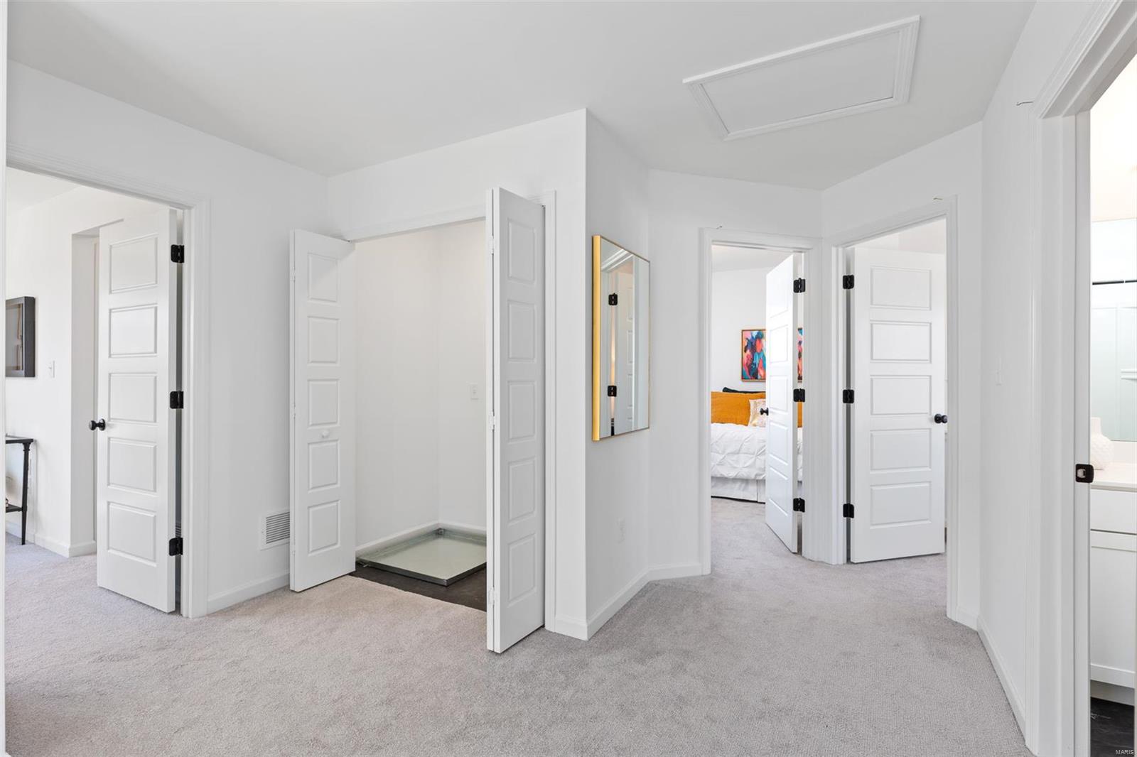 Parkview Manors - Residential