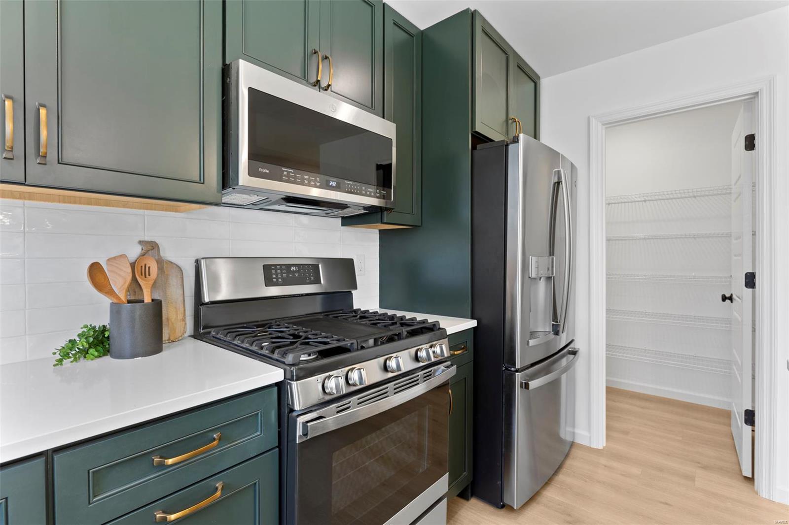 Parkview Manors - Residential