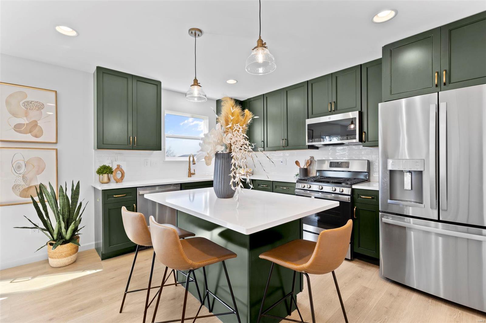 Parkview Manors - Residential