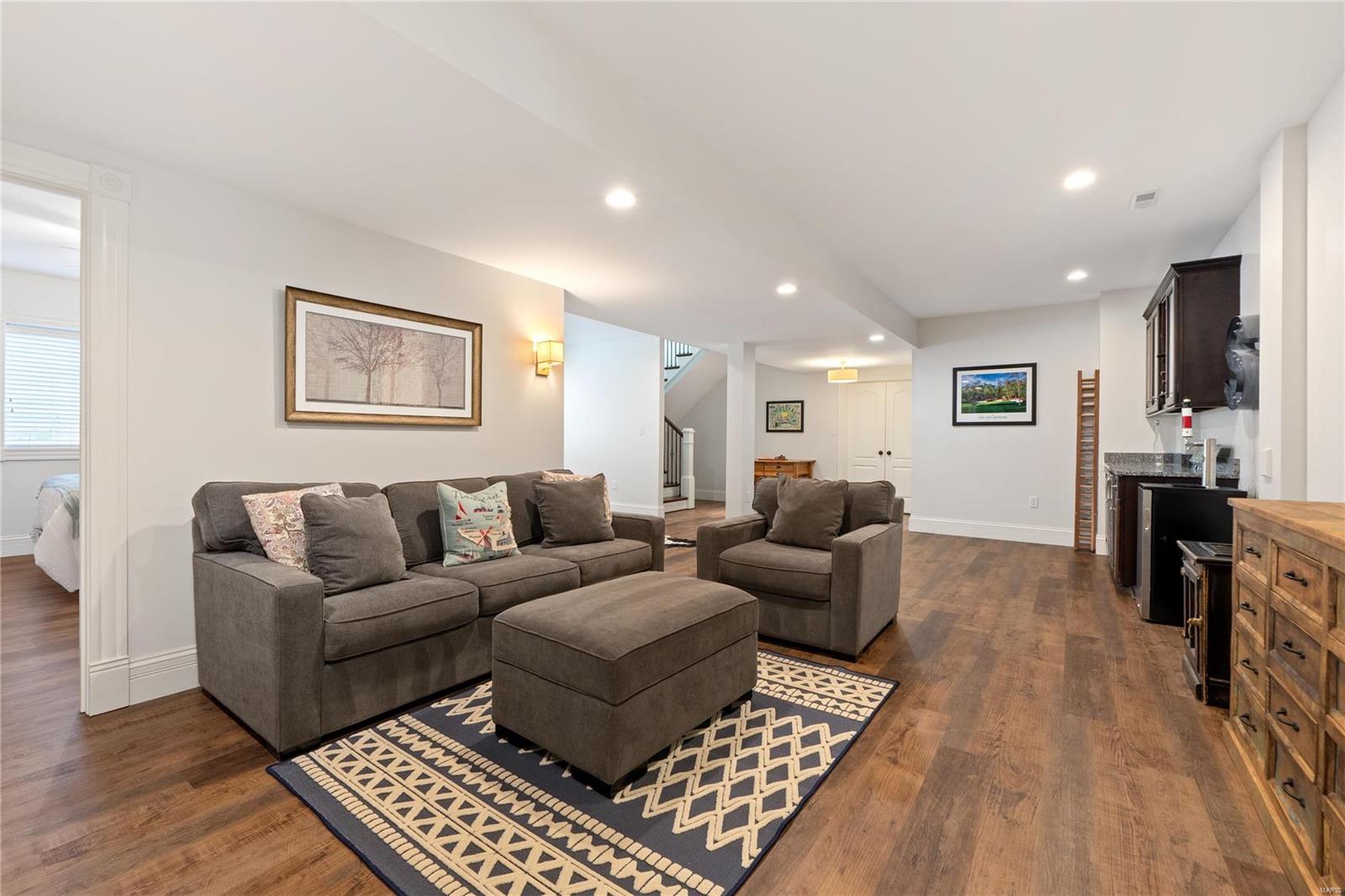 Ellaby Square - Residential