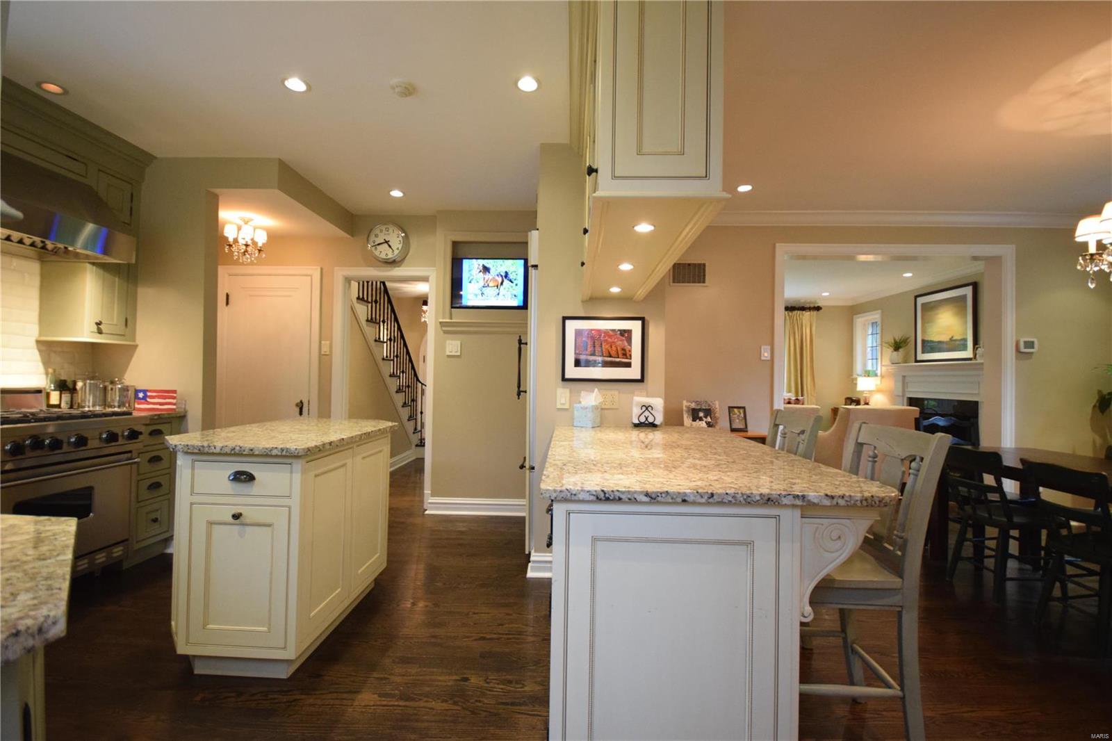 Davis Place - Residential