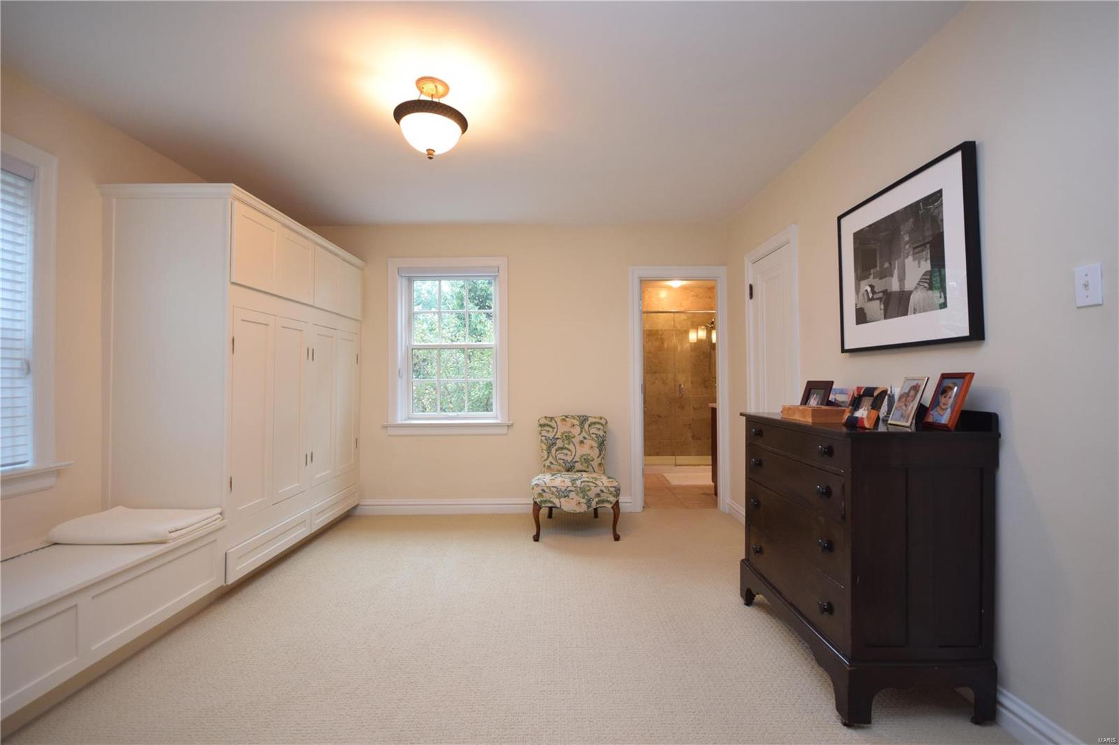 Davis Place - Residential