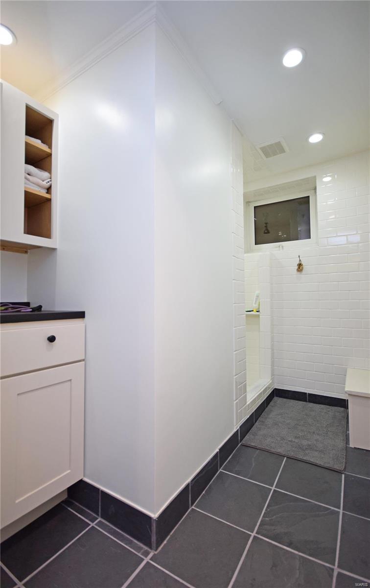 Davis Place - Residential