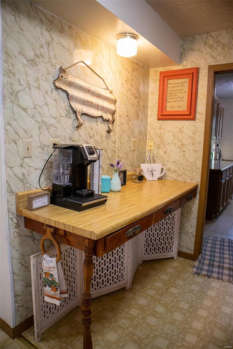 hwy 28 - Residential