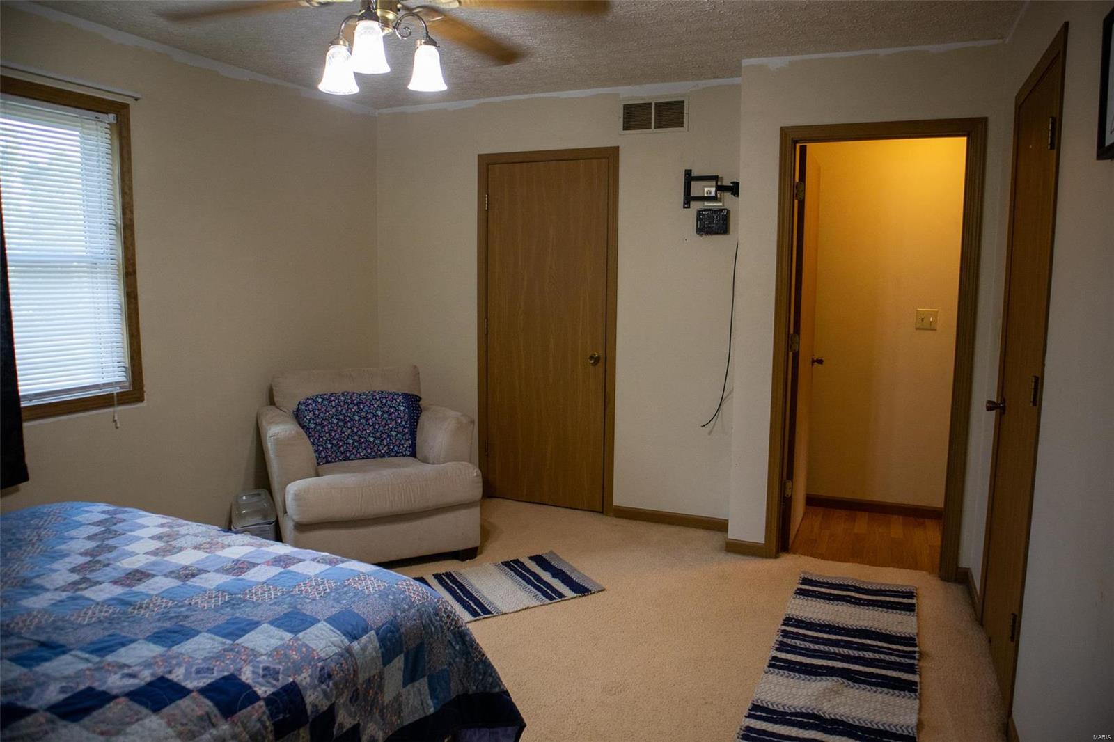 hwy 28 - Residential