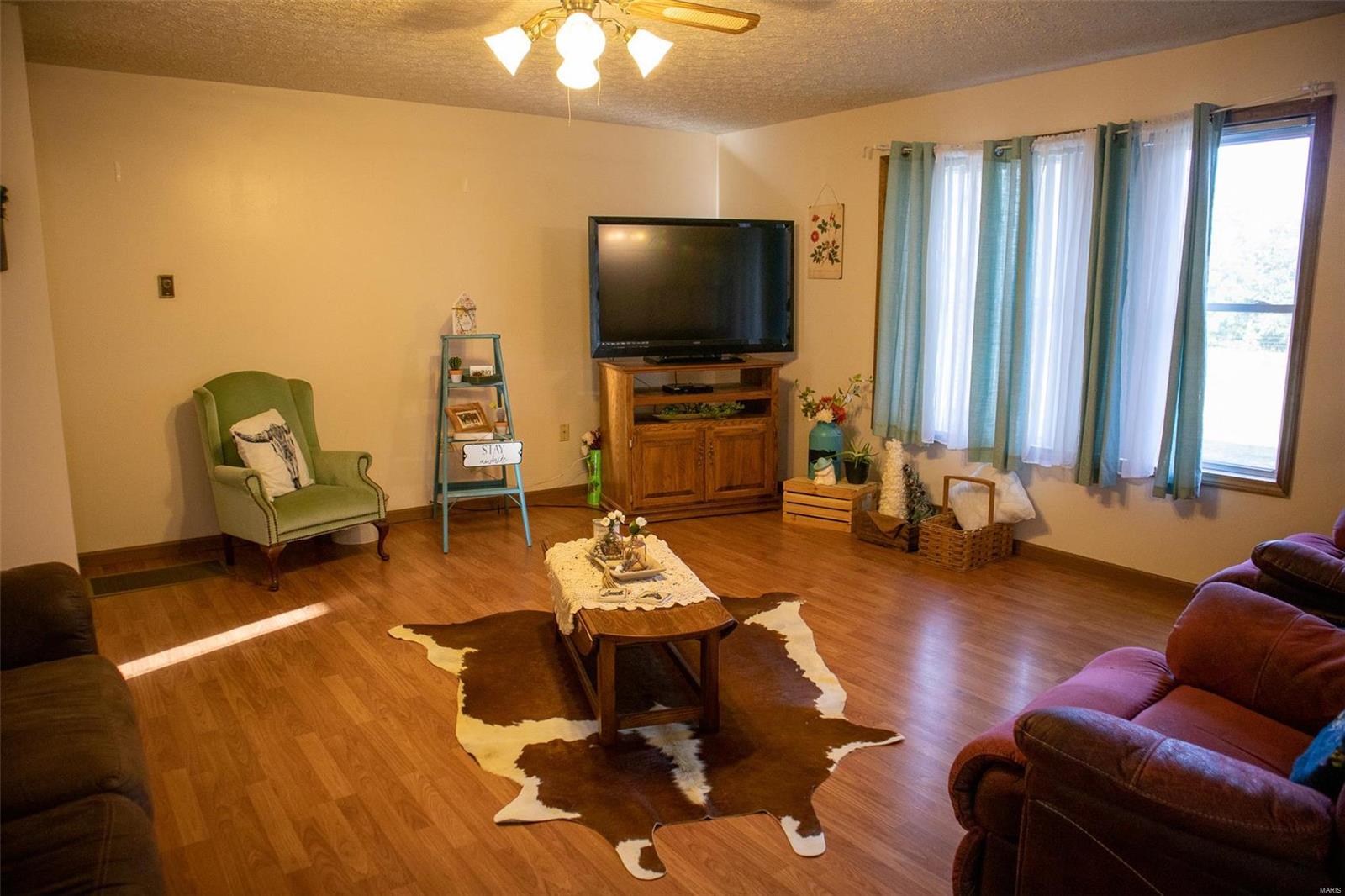 hwy 28 - Residential