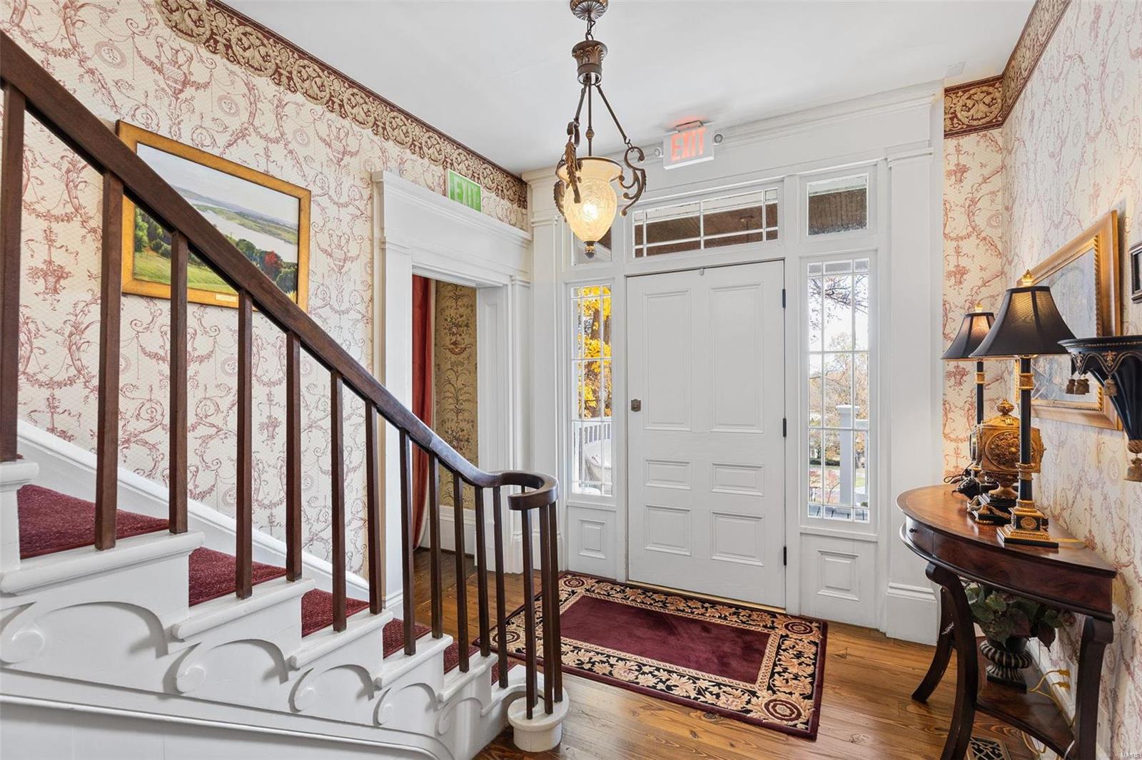 813 S 4th Street