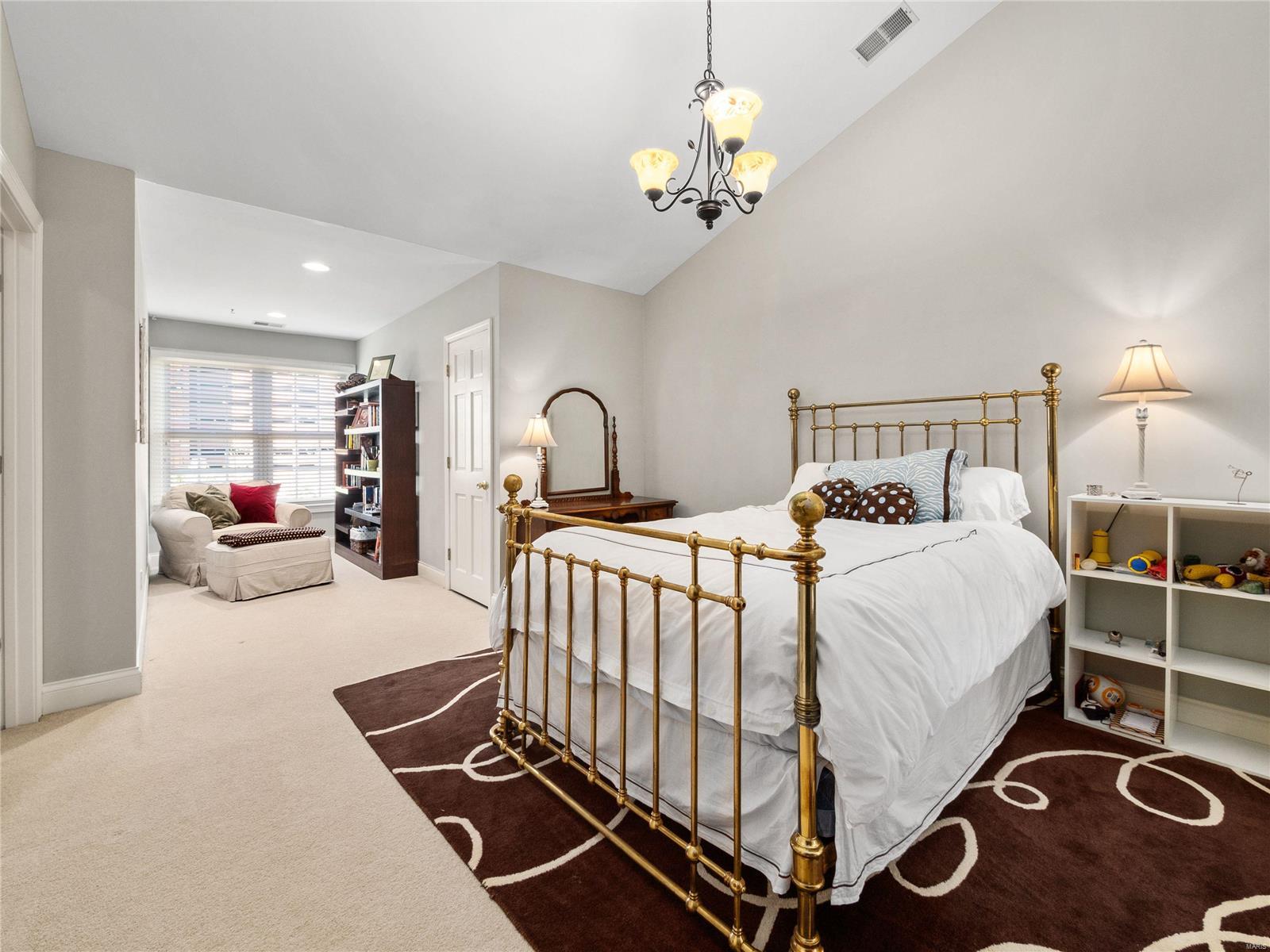 Nine Brighton Way Twnhms A - Residential