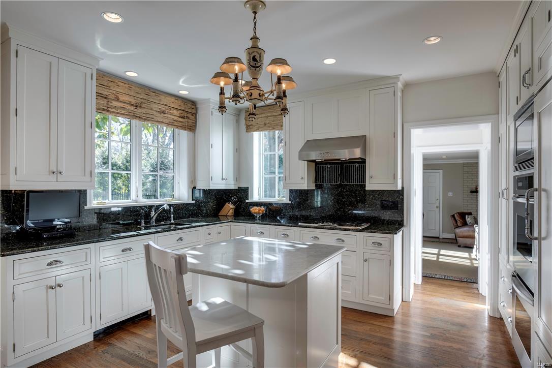 SUR 2852 SEC 00 TWP 45 R 6 SUBD of SUR - Residential